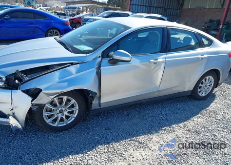 2016 Ford Fusion S из США, поврежденный, VIN 1FA6P0G75G5134840